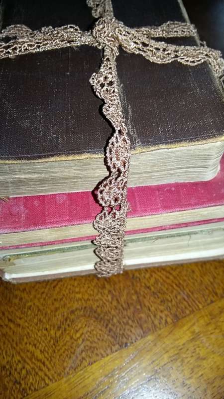 SET OF OLD VINTAGE AND ANTIQUE BOOKS FOR DECOR