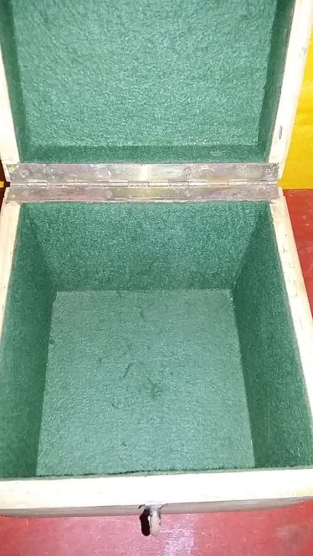 VELVET LINED WOODEN DYNAMITE BOX WITH LATCH