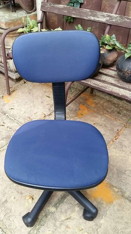 TYPISTS CHAIR