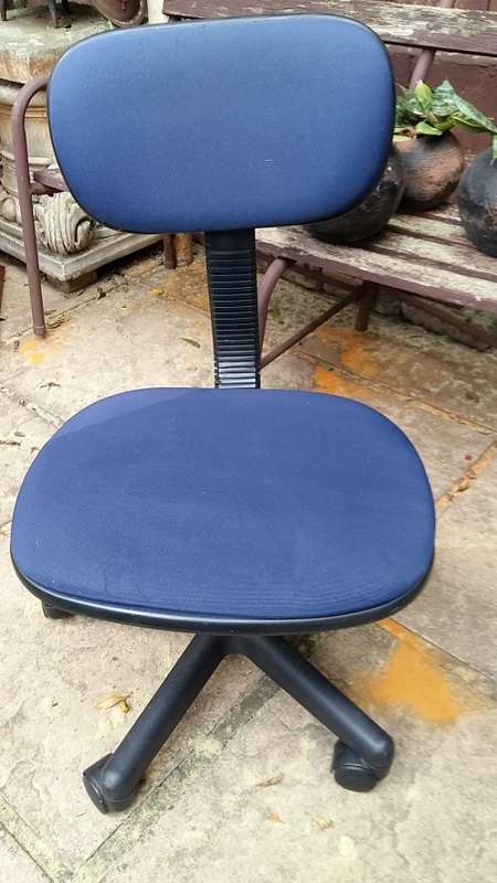 TYPISTS CHAIR