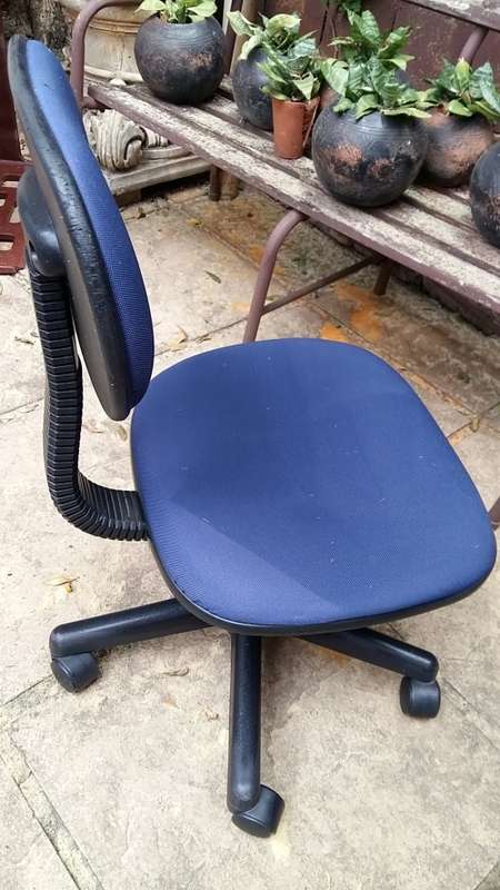 TYPISTS CHAIR