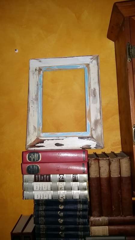 SHABBY CHIC WOODEN PHOTO FRAME LOVELY COLOURS : MANY USES