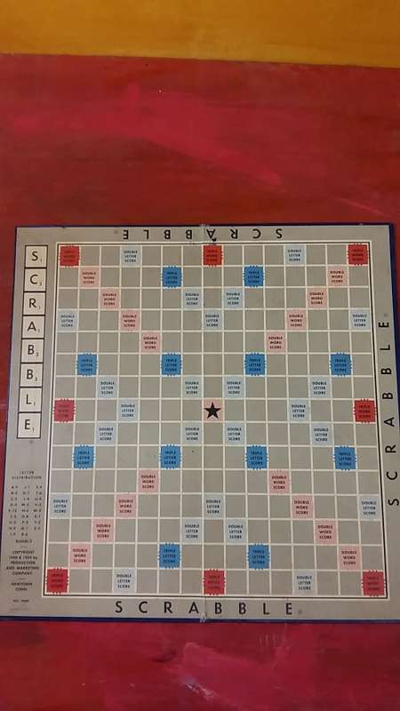 VINTAGE SCRABBLE SET