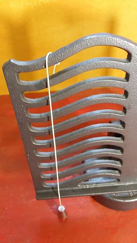 BEAUTIFUL AND HEAVY VICTORIA ENGLAND CAST IRON RECIPE BOOK HOLDER WITH PAGE WEIGHTS