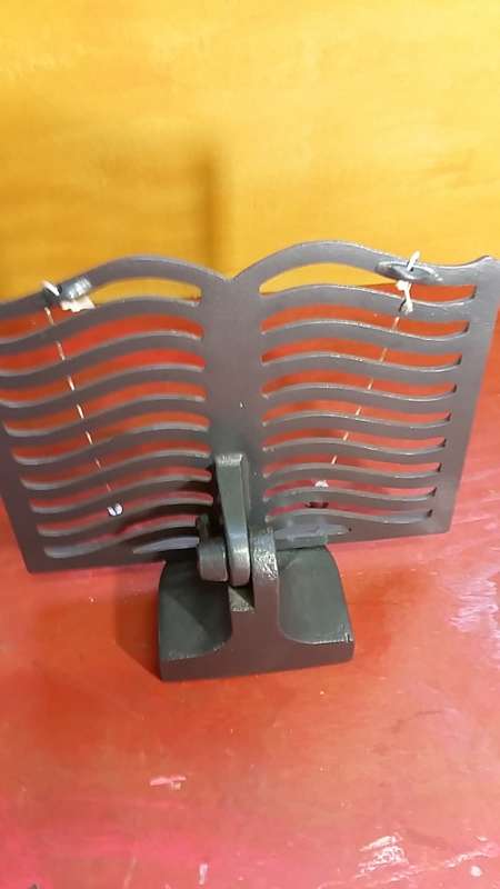 BEAUTIFUL AND HEAVY VICTORIA ENGLAND CAST IRON RECIPE BOOK HOLDER WITH PAGE WEIGHTS