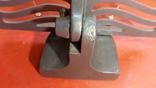 BEAUTIFUL AND HEAVY VICTORIA ENGLAND CAST IRON RECIPE BOOK HOLDER WITH PAGE WEIGHTS