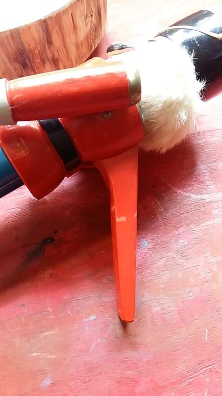 WOODEN NUTCRACKER WITH ADJUSTABLE ARMS