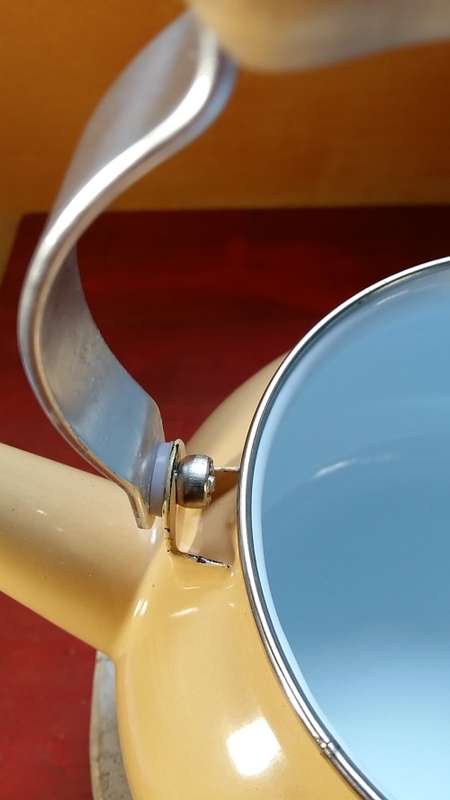BRAND NEW SEDGWICKS OLD BROWN SHERRY BRANDED KETTLE