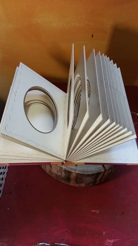 VINTAGE PHOTO ALBUM