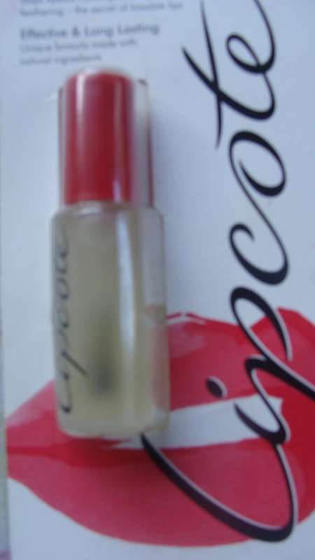 Lipcote Lipstick Sealer : imported from the UK
