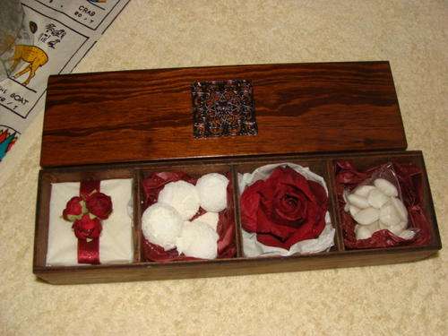 Beautiful Gift box set with bath salts