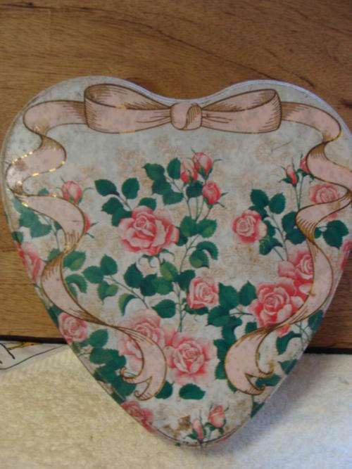 "Heart" Flower Tin