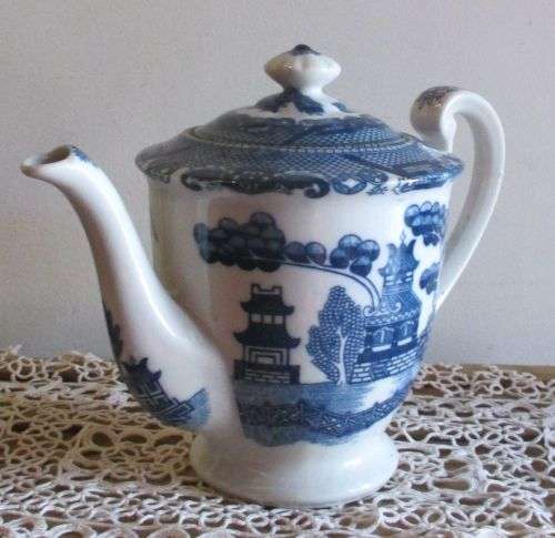 BLUE WILLOW TEA POT