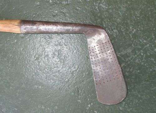 VINTAGE GOLF PUTTER  (2)