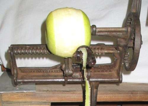 VINTAGE APPLE PEELER