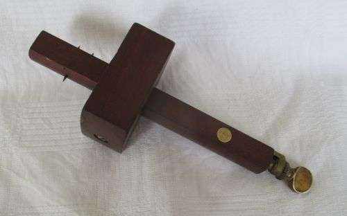 WOODWORK MARKING GAUGE