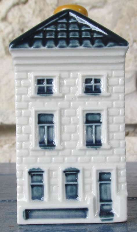 KLM HOUSE NO 26 DATE 1966