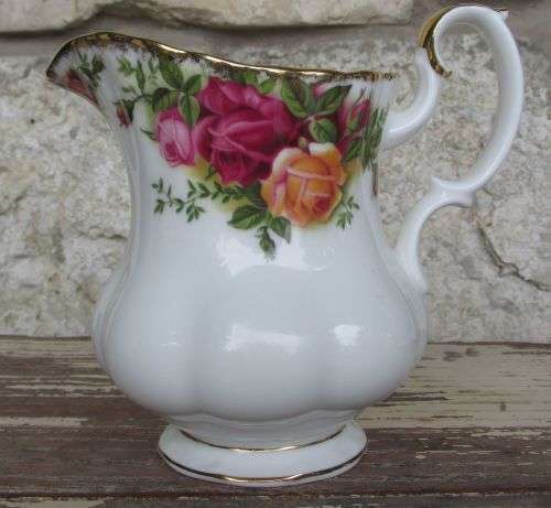 OLD COUNTRY ROSES MILK JUG