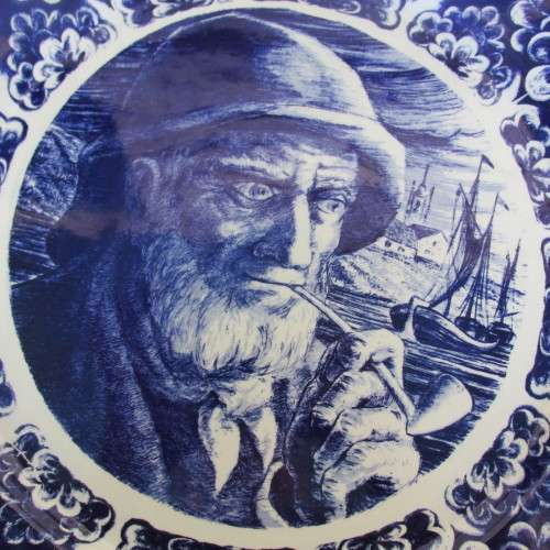 BEAUTIFUL ROUND PLATTER  DIAMETER  38.5 CM   BOCH BELGIUM