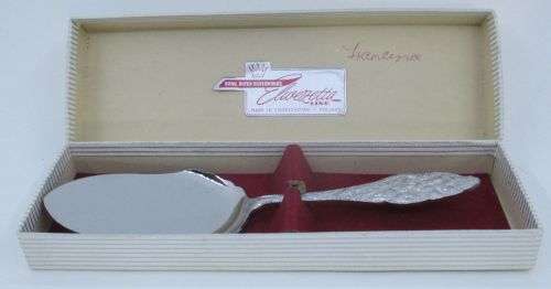 ROYAL DUTCH SILVERWORKS CAKE LIFTERS