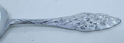ROYAL DUTCH SILVERWORKS CAKE LIFTERS