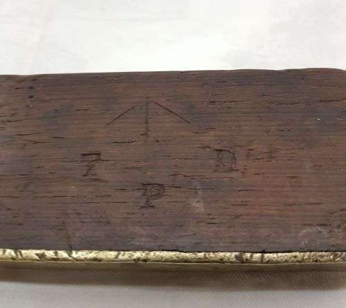 OLD SQUARE  32 CM LONG.