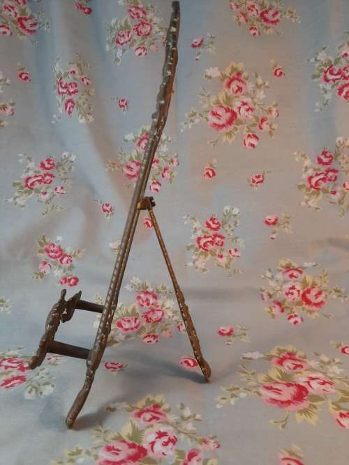 ANTIQUE CAST IRON PHOTO STAND