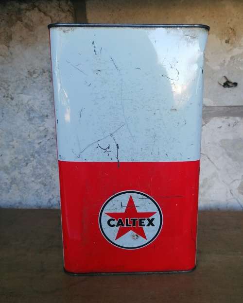 Caltex corvus oil can 28.5cm
