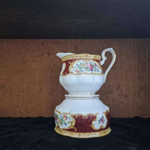 ROYAL ALBERT `LADY HAMILTON ` SUGAR BOWL AND MILK JUG SET
