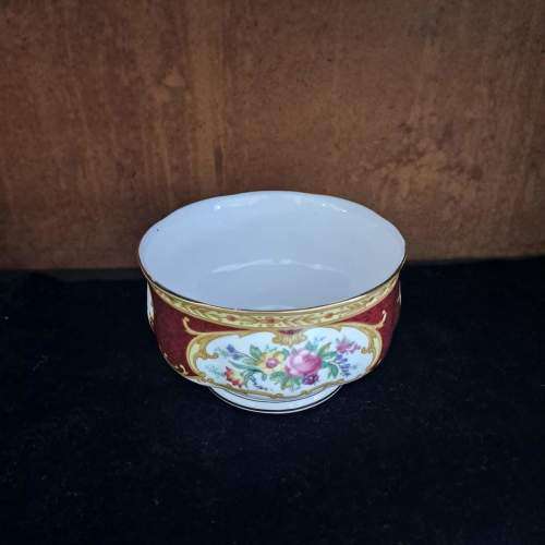 ROYAL ALBERT `LADY HAMILTON ` SUGAR BOWL AND MILK JUG SET