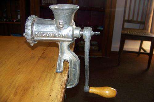 NO. 5 "HUSQVARNA" MEAT MINCER