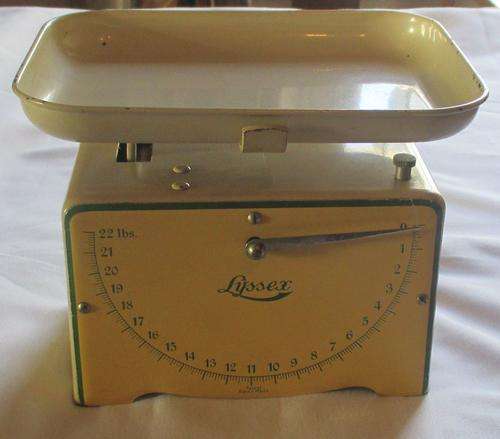 LYSSEX KITCHEN SCALE SWISS MADE