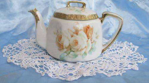 SMALL TEA POT