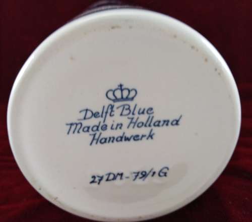DELFT DECANTER  BOLS   (EMPTY) HEIGHT 29CM
