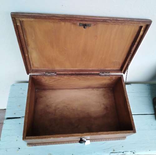 WOODEN BOX