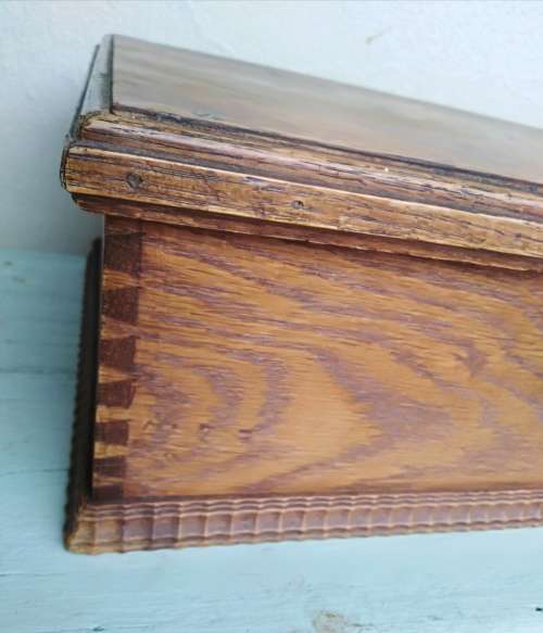 WOODEN BOX