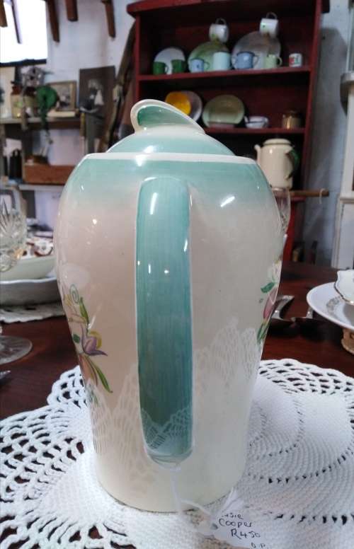SUSIE COOPER COFFEE POT