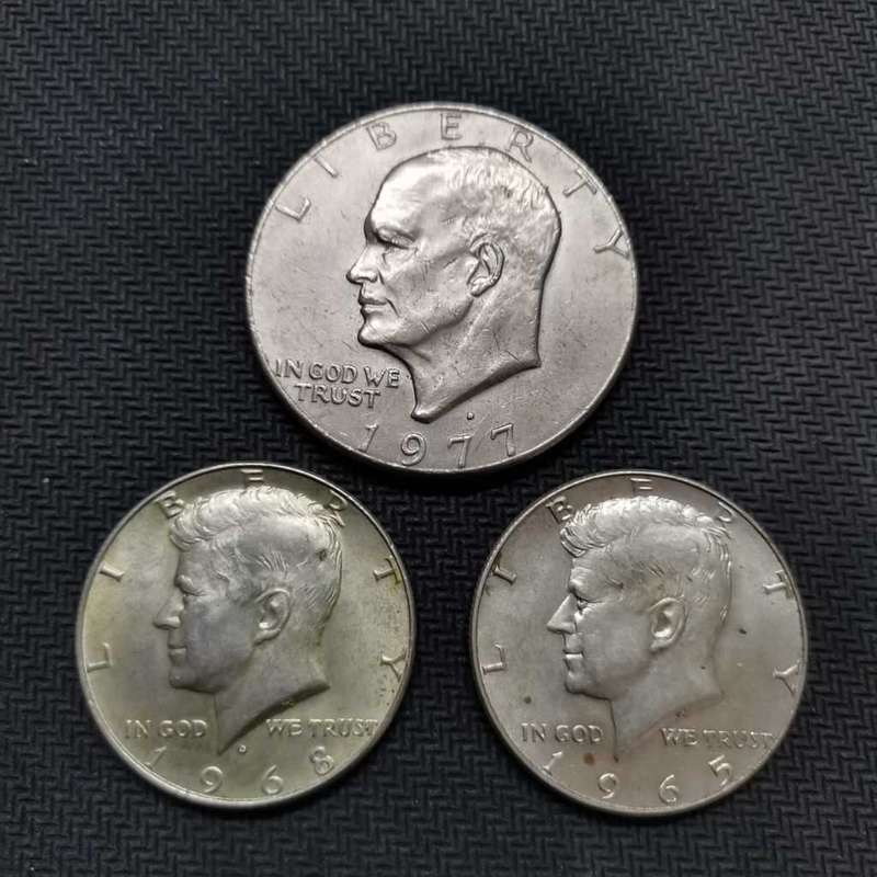 USA  2 Silver Kennedy half dollars and one Eizenhower dollar(not silver)