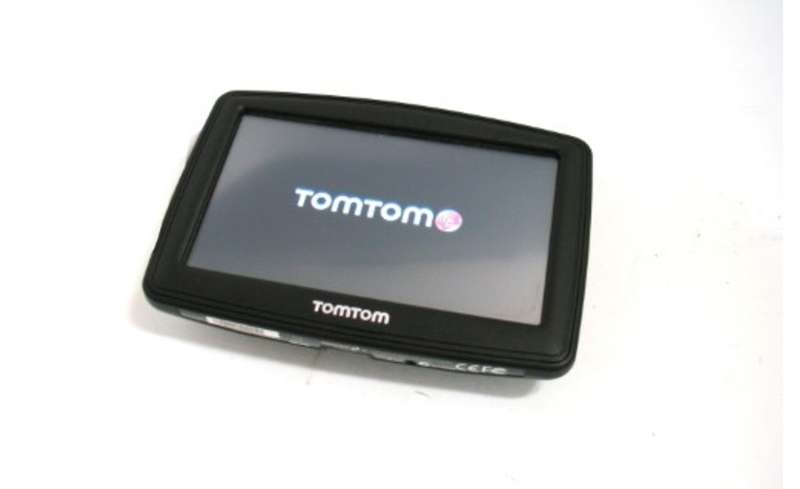 ~~ TOMTOM XL (MODEL: 4ET03) NAVIGATION SYSTEM (USED, WORKS PERFECT) ~~