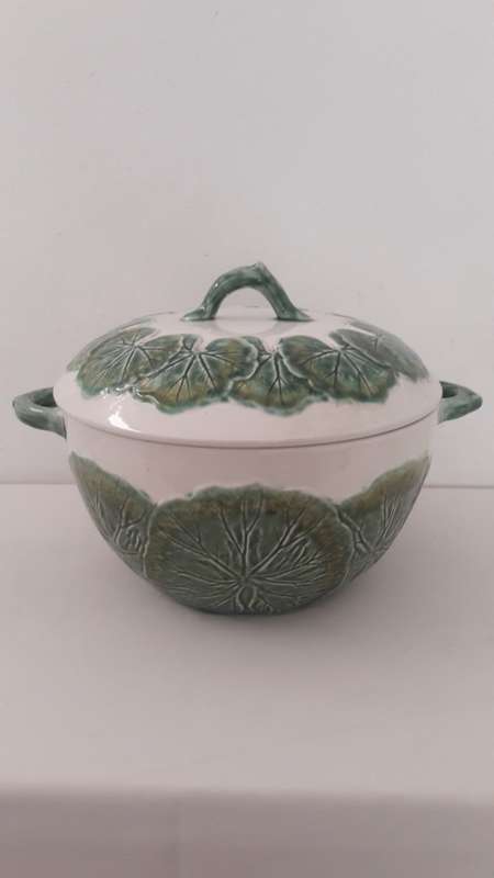 Majolica tureen by Secla Portugal mid 20th Century