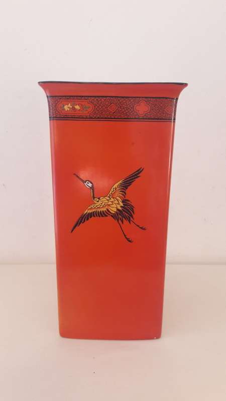 Large Art Deco Shelley geometric vase in Japonisme style circa 1920's