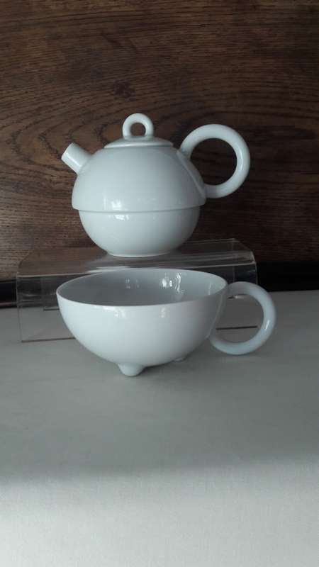 Collectible  Midcentury Arzberg Germany  small teapot with integrated large cup