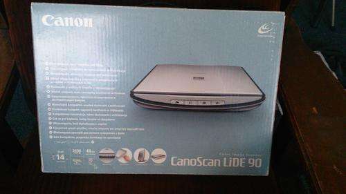 CanoScan LiDE 90 Scanner