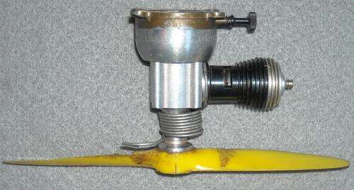 A COX THIMBLE-DRONE, 0.049 MODEL AEROPLANE ENGINE