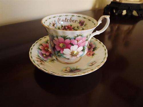 ROYAL ALBERT - FLOWER OF THE MONTH SERIES- OCTOBER - TEA CUP DUO - FLOWER IS COSMOS