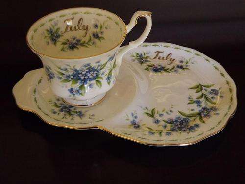ROYAL ALBERT - FLOWER OF THE MONTH SERIES - RARE JULY TEA TENNIS SET/SNACK SET