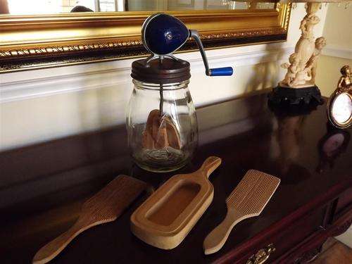 R1.00 START ! ON VINTAGE COLLECTABLE ' BLOW' BRITISH BUTTER CHURN & 2 WOODEN BUTTER PADDLES & MOULD