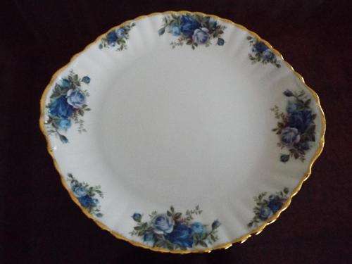 ANTIQUE & RARE ROYAL ALBERT 'MOONLIGHT ROSE ' DESIGN  LARGE CAKE PLATE SERVER ! VERY PRETTY