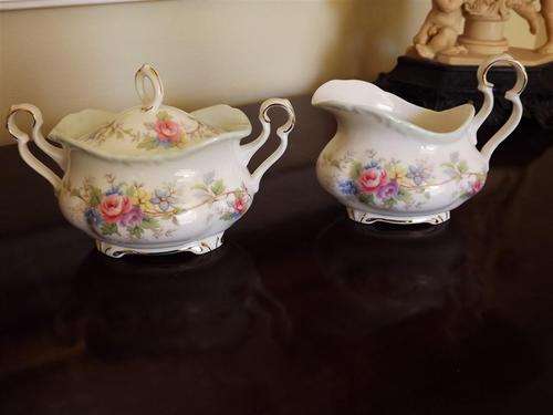 ROYAL ALBERT 'COLLEEN'  TEA SET SIZE DOUBLE HANDLED LIDDED SUGAR BOWL & MILK JUG SET -JUST  LOVELY !
