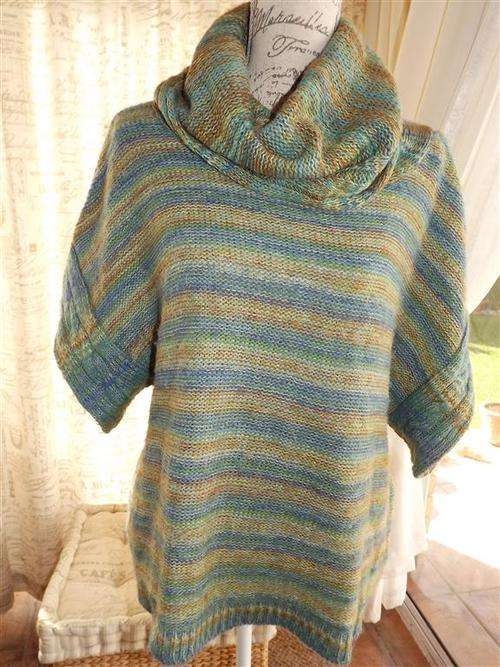 LADIES  FOSCHINI  TURQUOISE, BROWN AND GREEN STRIPPED JERSEY WITH SHORT SLEEVES-   SIZE EXTRA  LARGE
